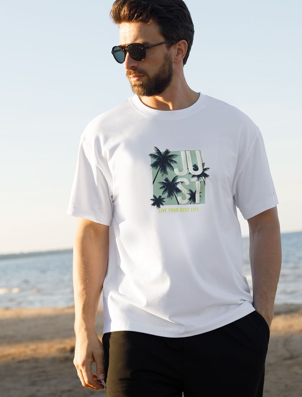 Свободная футболка с авторским принтом