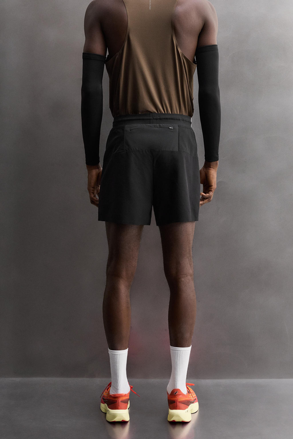 COLOUR BLOCK RUNNING SHORTS - Zara фото 11