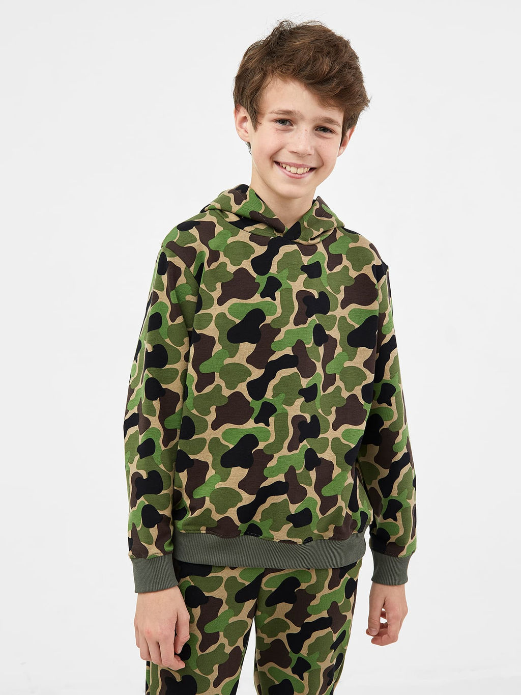 Свободное худи в камуфляжной расцветке для мальчиков - Mark formelle фото 2