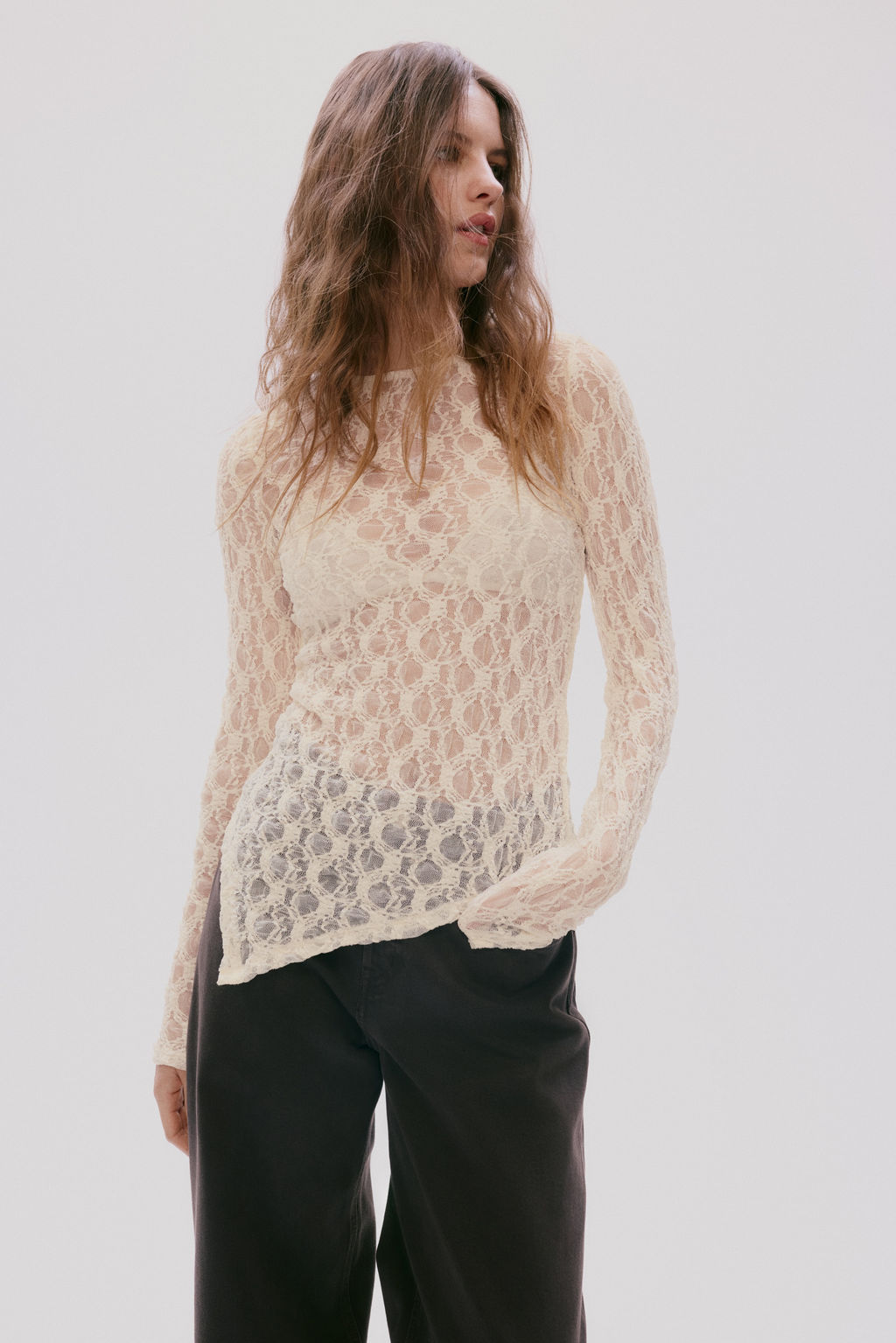 Top asim?trico efecto encaje - H&m фото 6