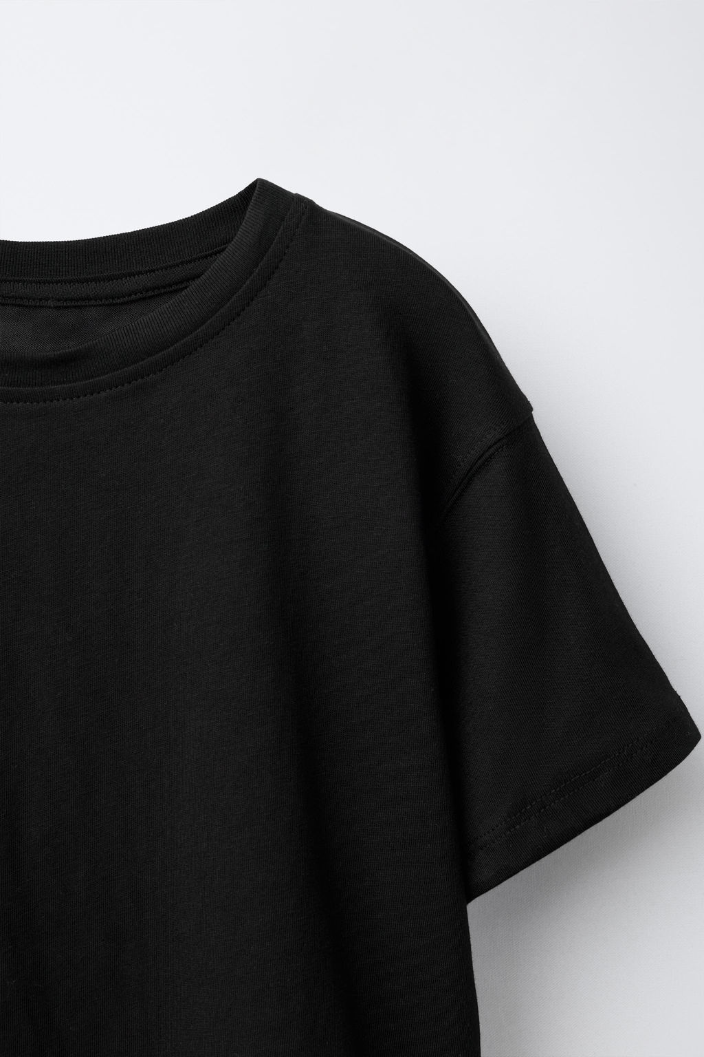 CAMISETA COMBINADA ENCAJE / Negro - Zara фото 3