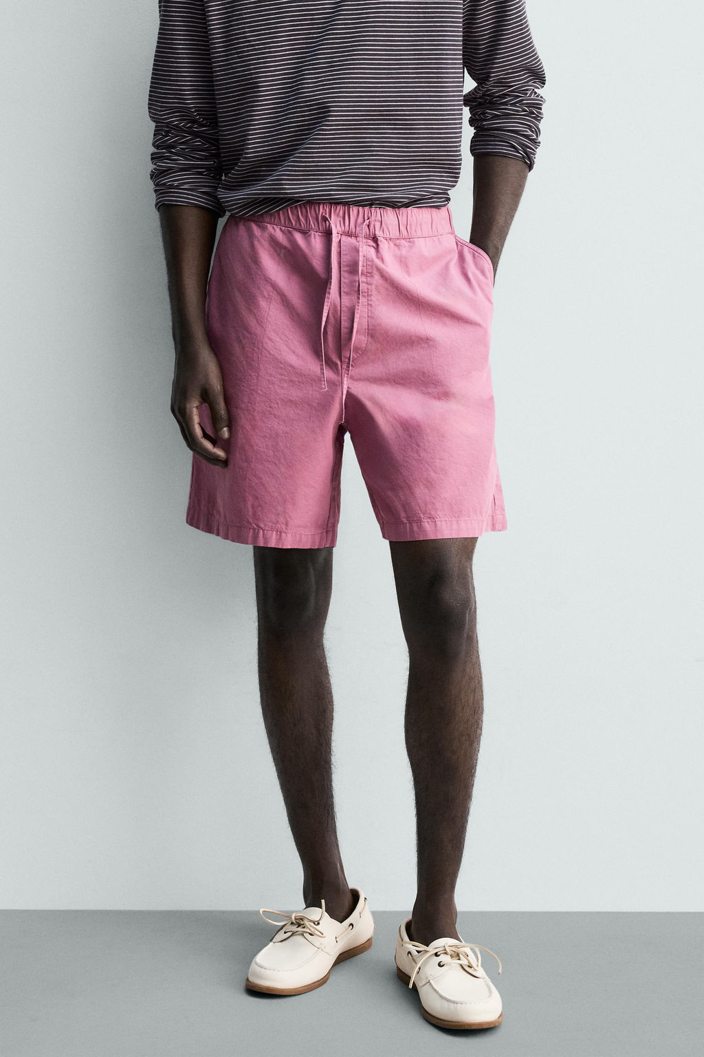 BERMUDA LAVADA REGULAR FIT / Rosa