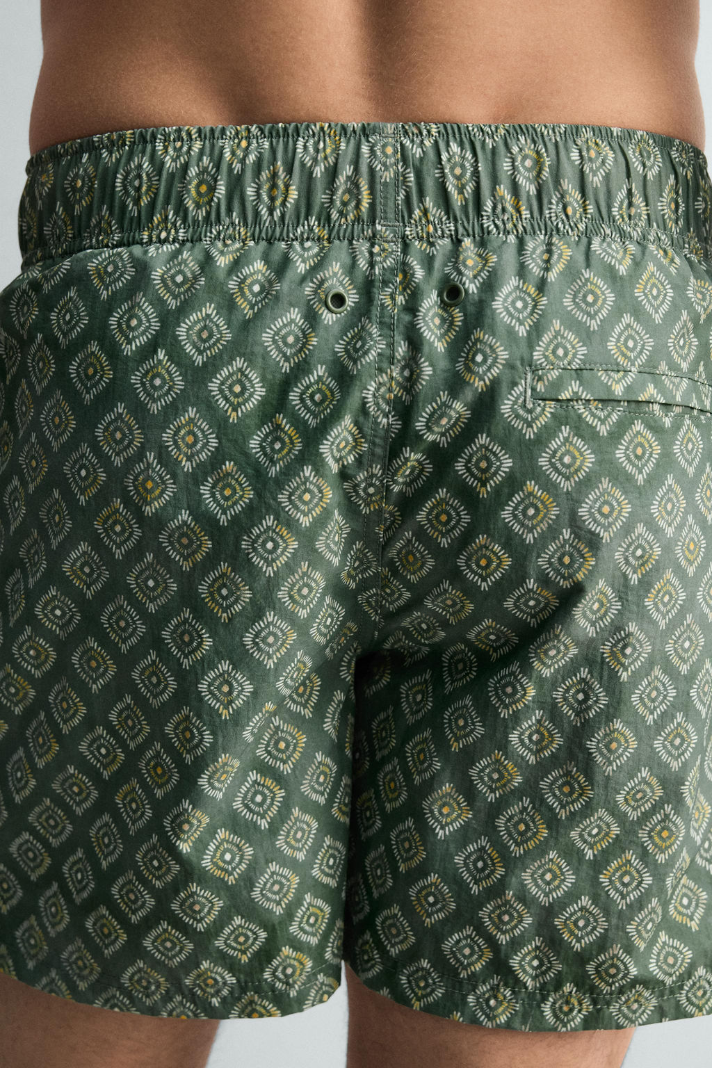 BA?ADOR MEDIO ESTAMPADO GEOM?TRICO LAVADO / Verde - Zara фото 10