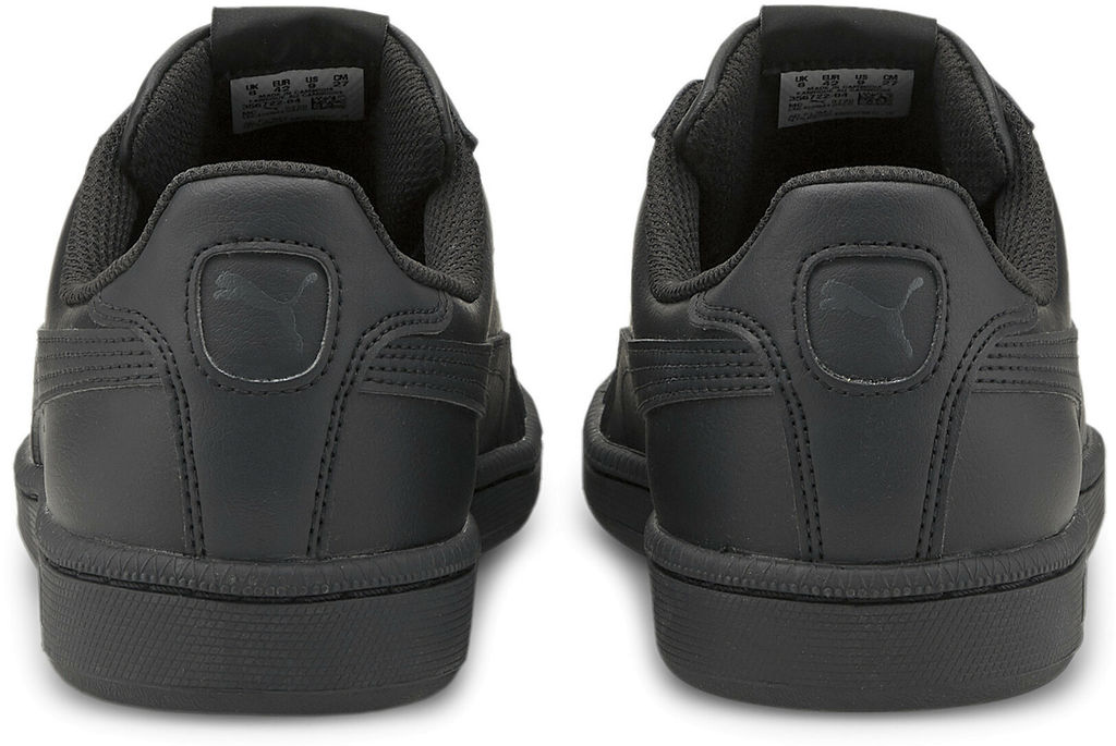 Кроссовки взрослые