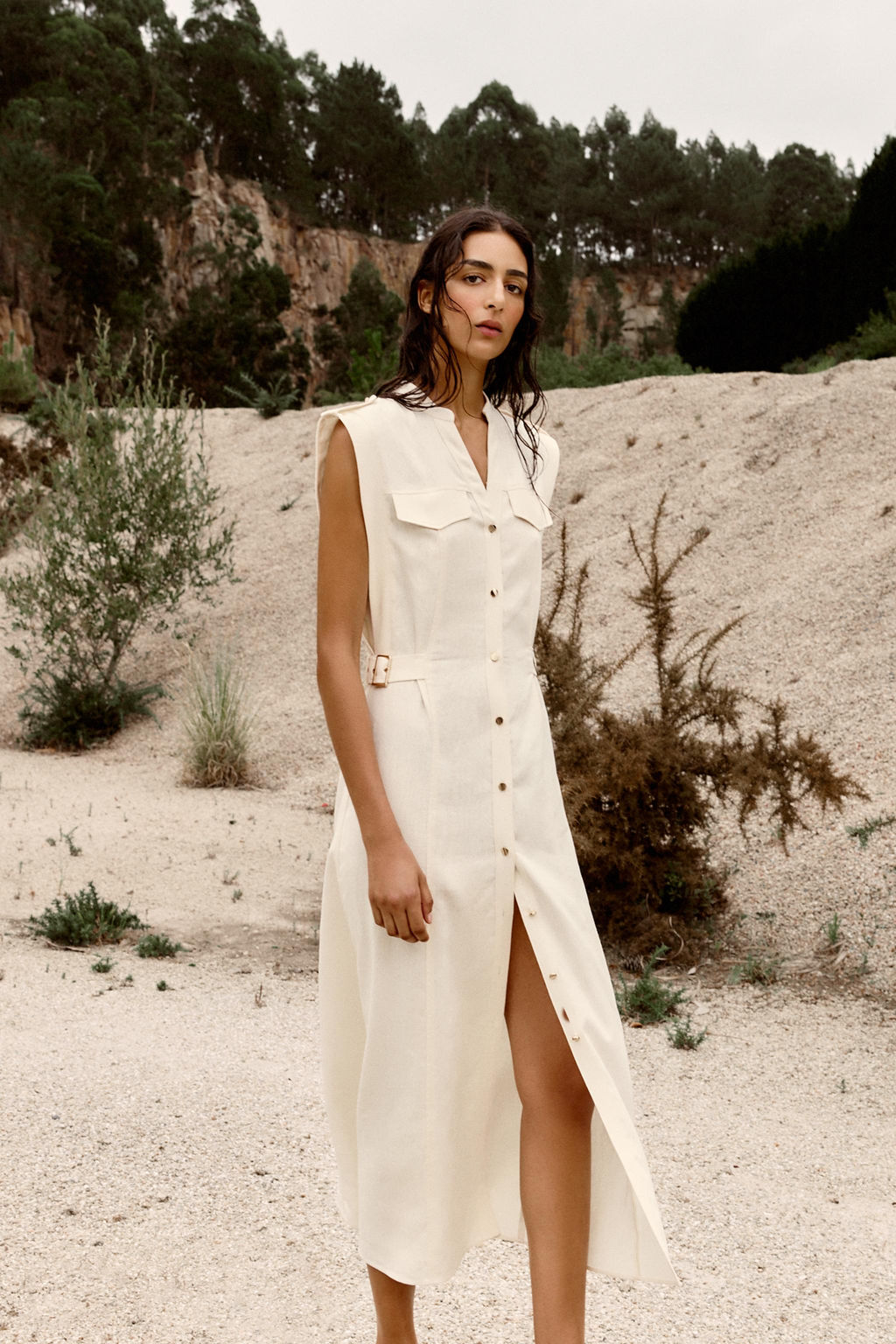 MIDI DRESS WITH BELT LOOPS IN A LINEN BLEND - Zara фото 9