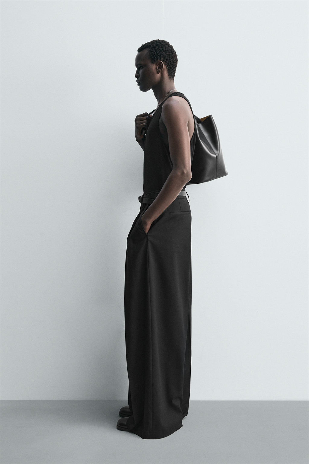 WIDE-LEG PLEATED TROUSERS - Zara фото 4