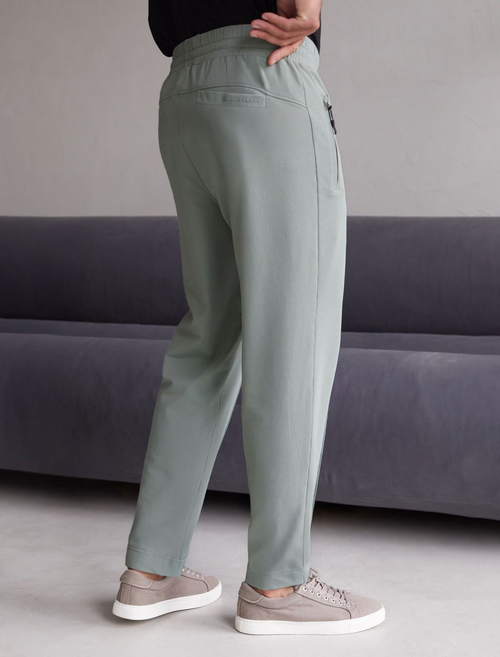 Брюки джоггеры на резинке из премиального футера двухнитки