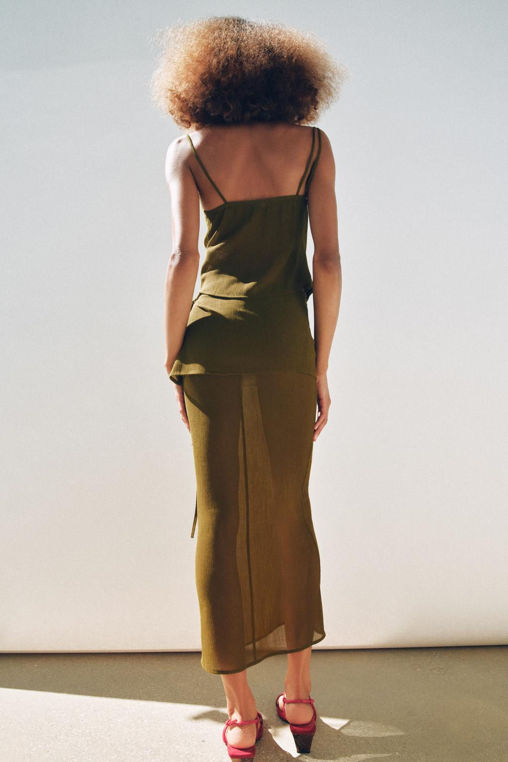SEMI-SHEER TEXTURED ASYMMETRIC TOP - Zara фото 3