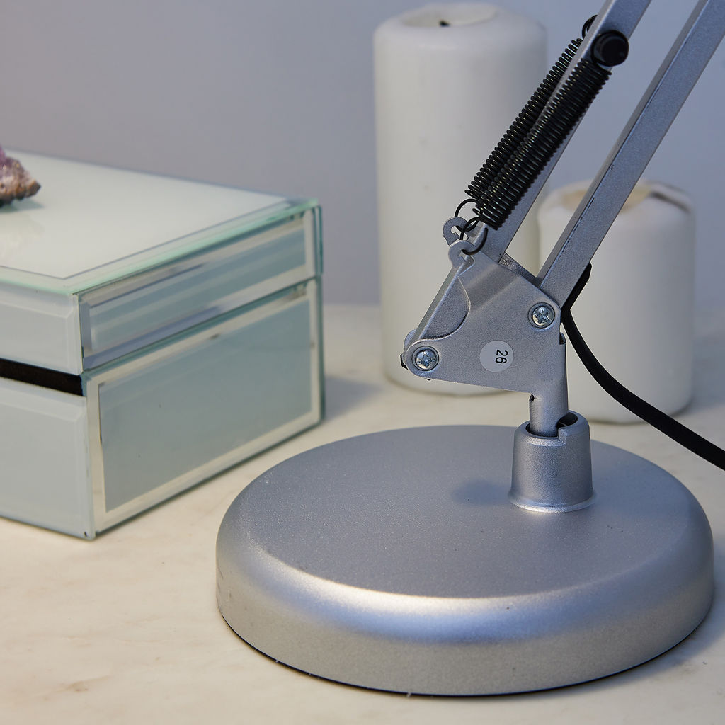 TLI-221 SILVER E27 Светильник настольный. Цоколь Е27. 60W. Механический выключатель. Серебристый. ТМ Uniel - Volpe фото 19