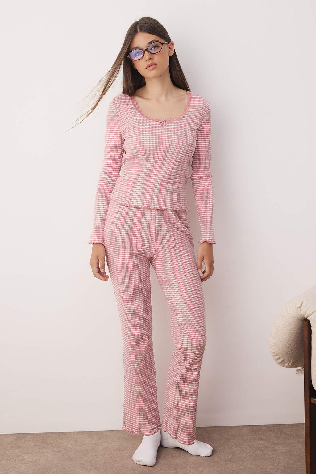 Pembe Cizgili Dantel Detayl? Fitilli Yumusak Tuse K?sl?k Orme Pijama Tak?m? THMAW26PT00056