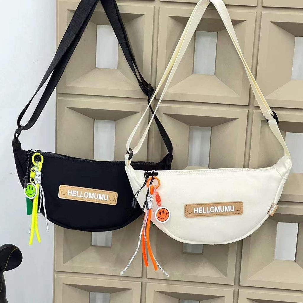 Сумка бананка Hollomumu с брелком в ассортименте - Storyland фото 2