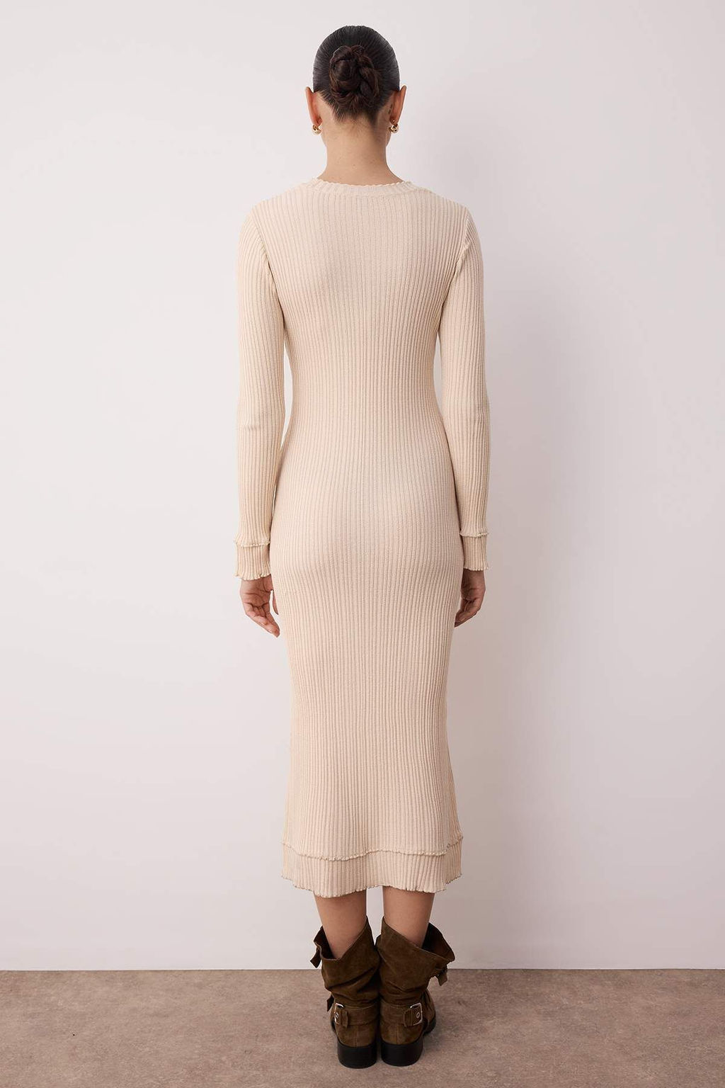 Pudra Merserize Gorunumlu Premium Iplik/Ozel Iplik Maxi Fitilli Dik Yaka Triko Elbise TWOAW26EL00001 - Trendyolmilla фото 4