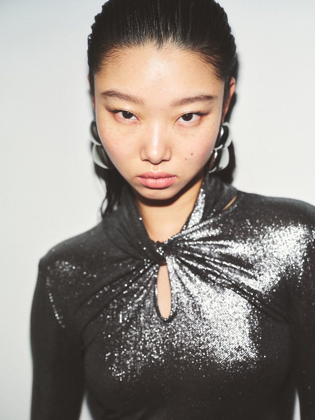 Top brillante con detalle girado - H&m фото 4
