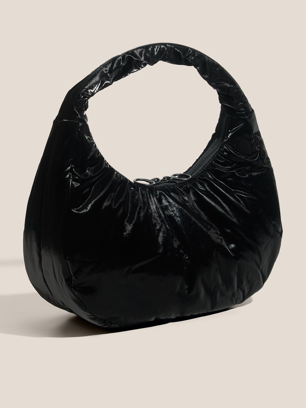 Женская сумка с ручкой PUMA UP Hobo Bag Артикул 4558114, черный