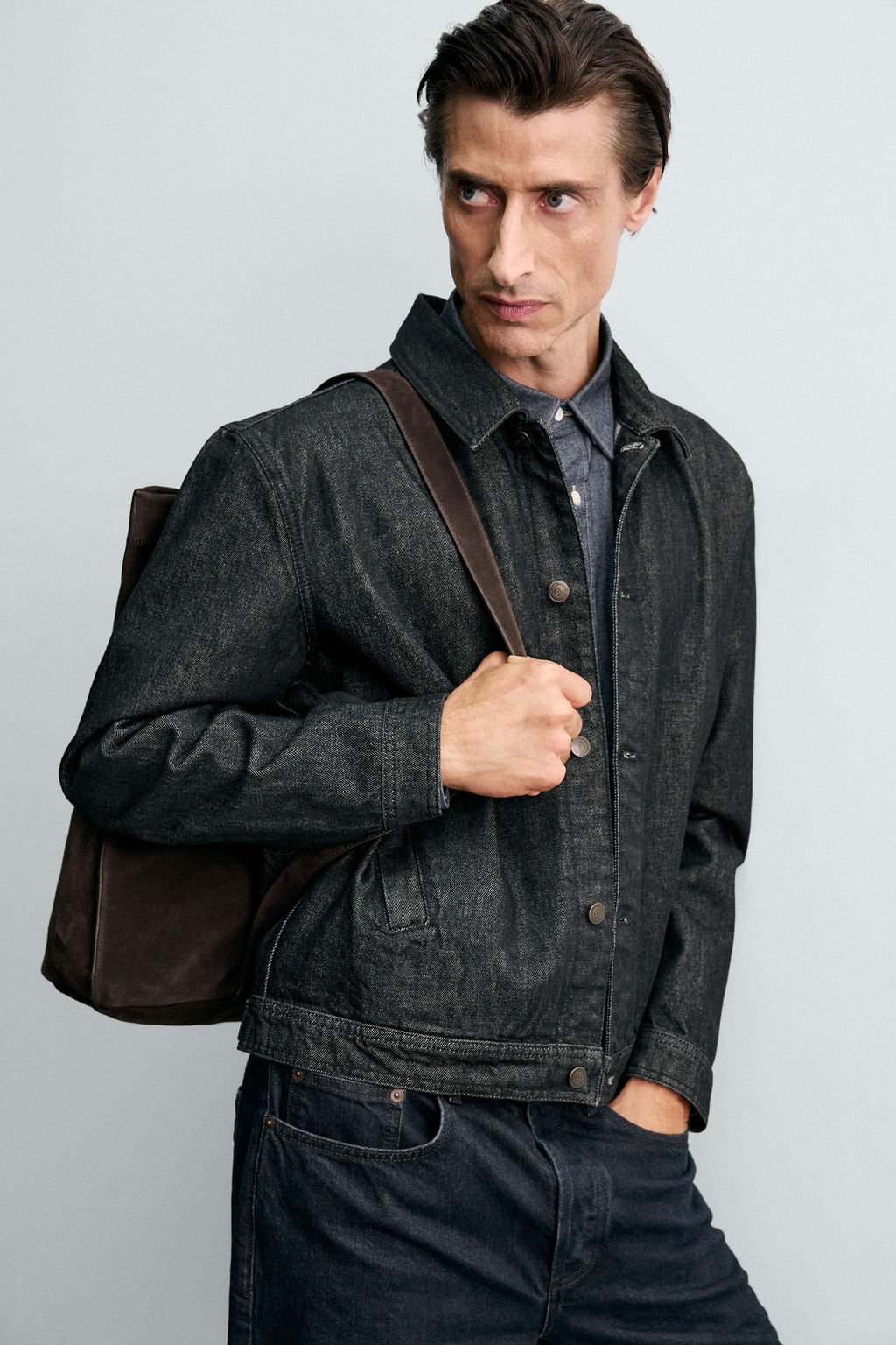 REGULAR FIT DENIM JACKET