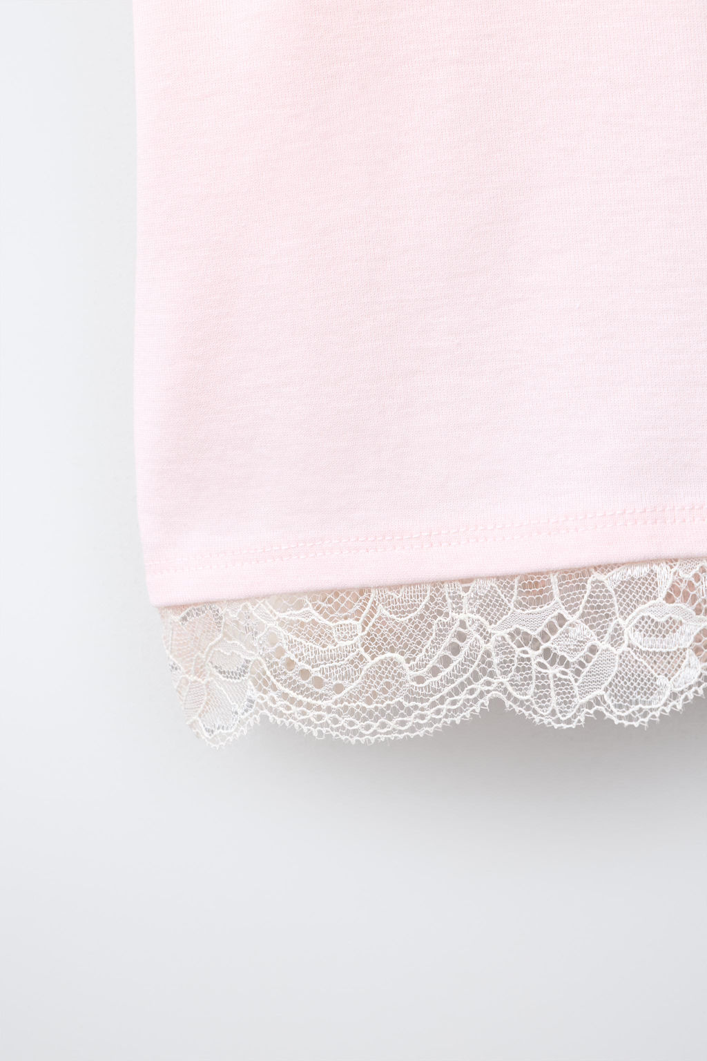 CAMISETA TACHAS BAJO LACE / Rosa - Zara фото 4