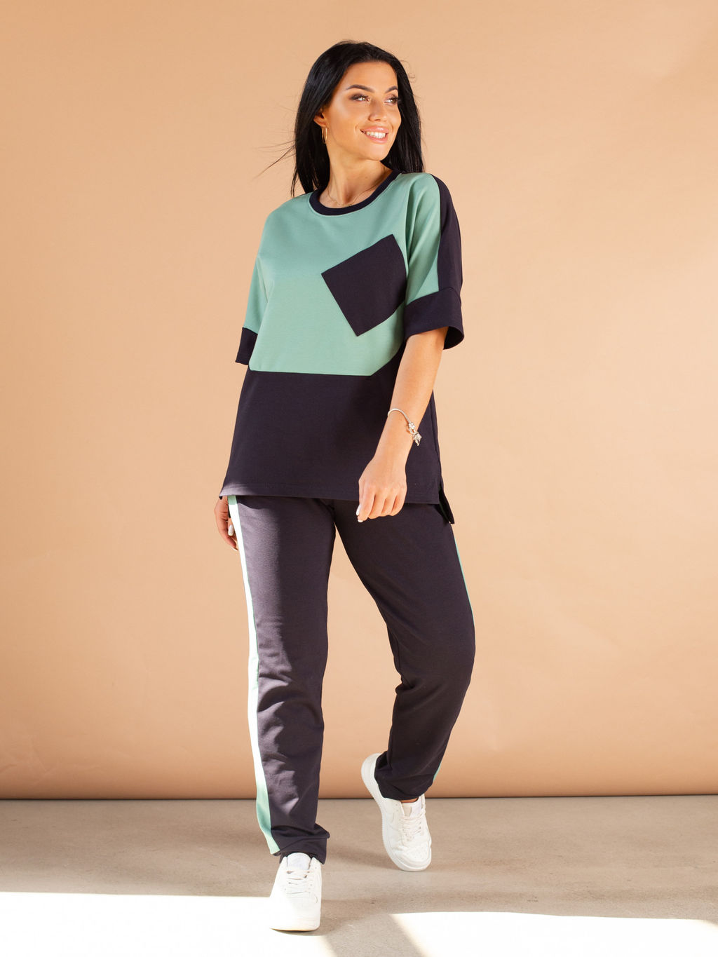 Костюм женский футер 2-х нитка с брюками ТЕХНО ЗЕЛЕНЬ - Domtrik фото 2