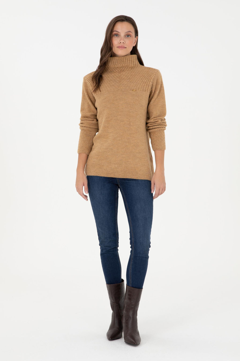 Женская водолазка светло-коричневого цвета Неожиданная скидка в корзине - U.s. polo assn фото 4