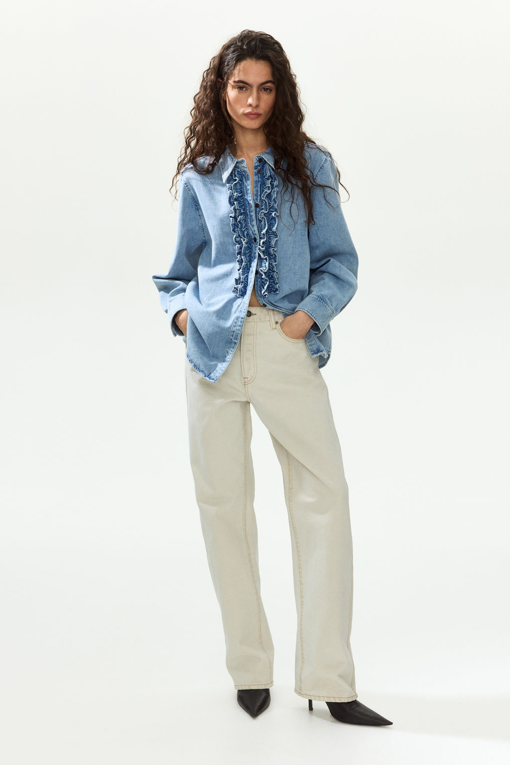 Camisa denim con ribete de volantes - H&m фото 2