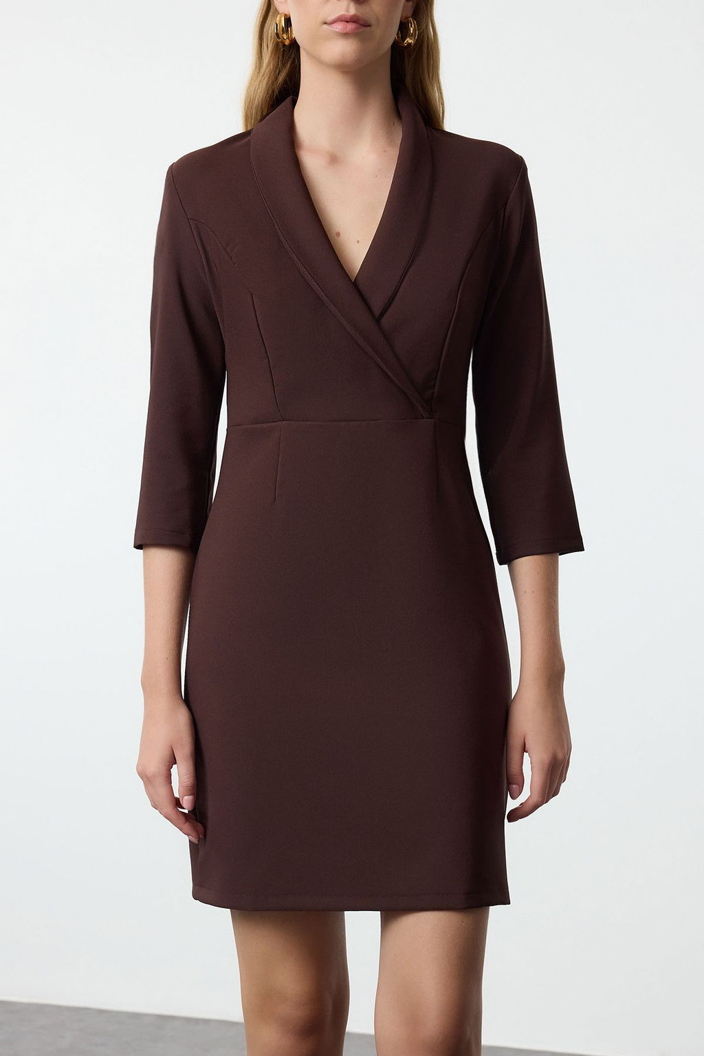 Kahverengi Mini V Yaka Dokuma Elbise TWOAW23EL00384