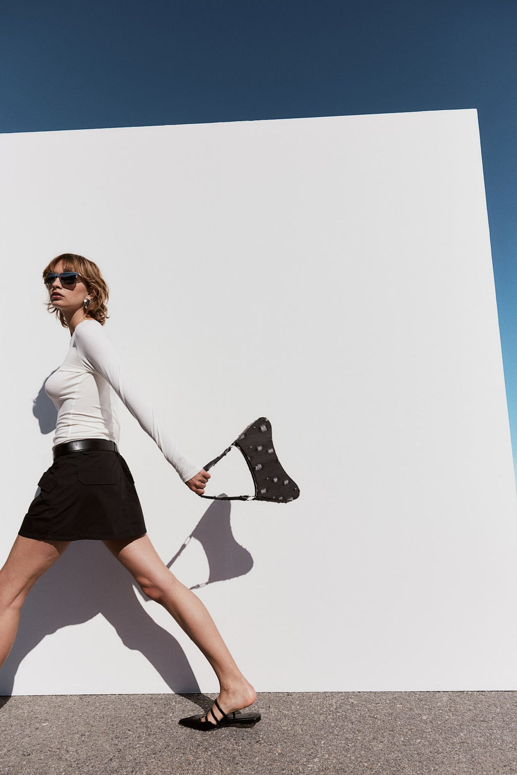 Bolso de hombro en denim con efecto desgastado - H&m фото 4