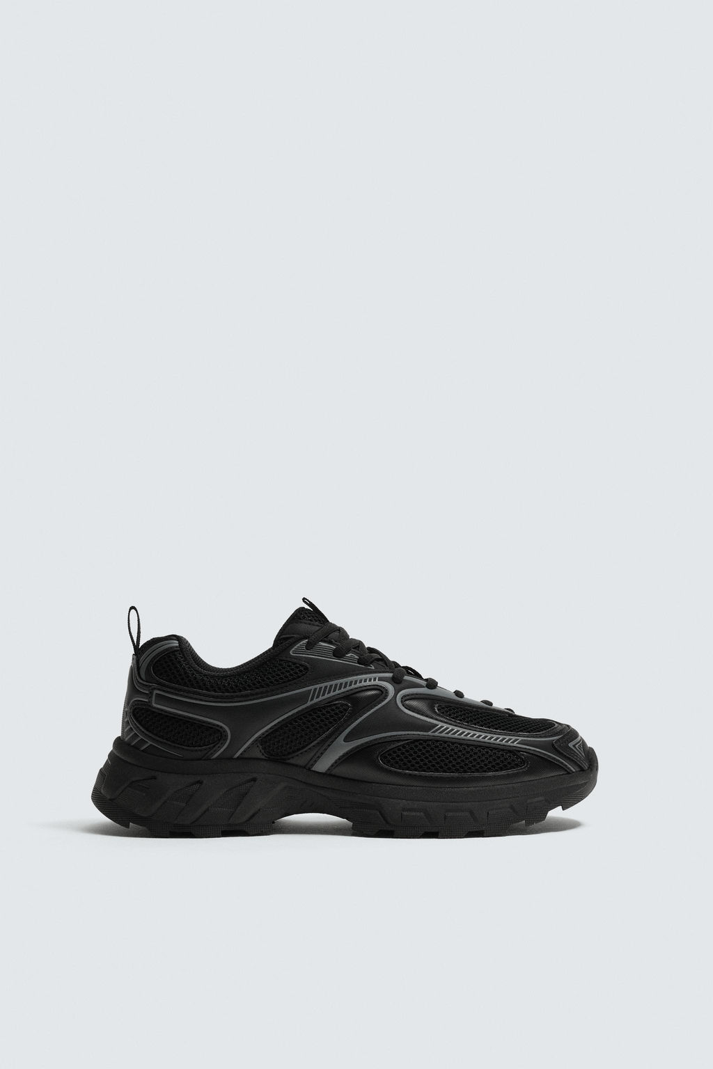 ZAPATILLA SUELA VOLUMEN / Negro
