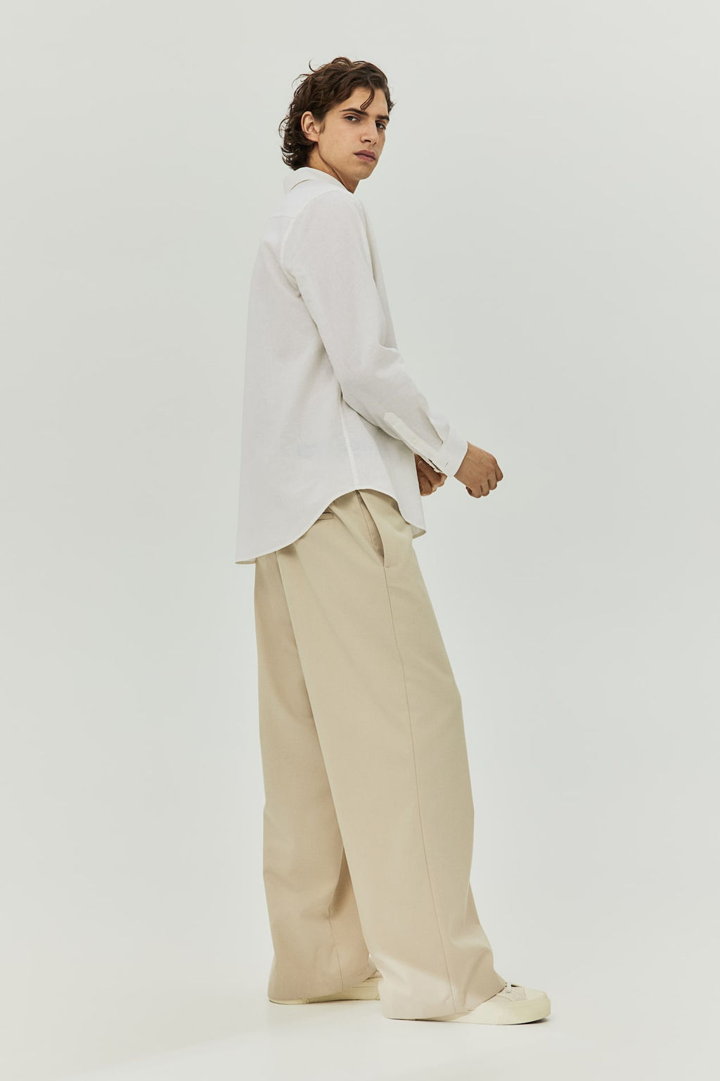 Camisa en mezcla de lino Regular Fit - H&m фото 3
