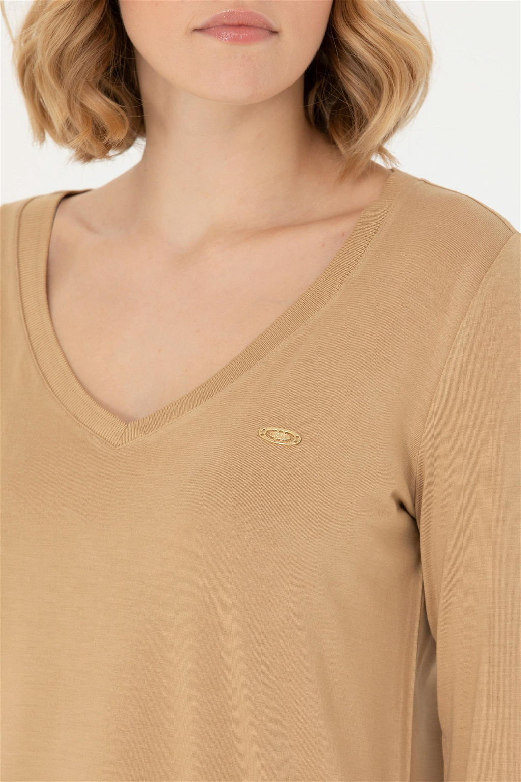 Женский свитшот песочного цвета с v-образным вырезом Неожиданная скидка в корзине - U.s. polo assn фото 7