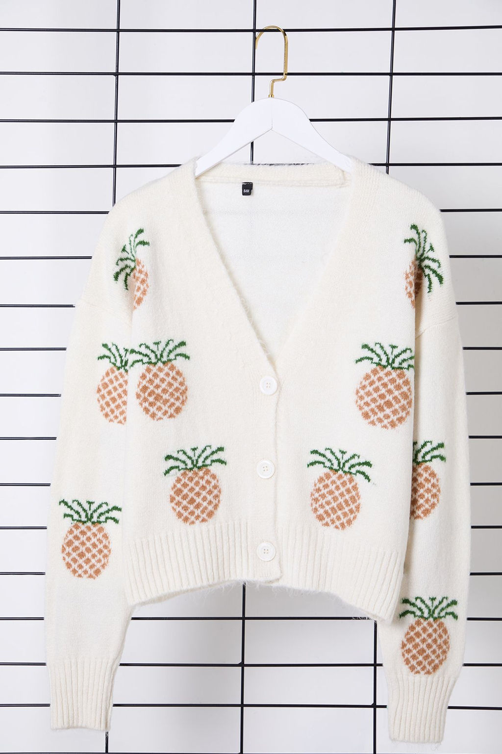 TRENDYOLMILLA Ekru Yumusak Dokulu Kiraz Desenli V Yaka Triko H?rka TWOAW25HI00377  фото 6