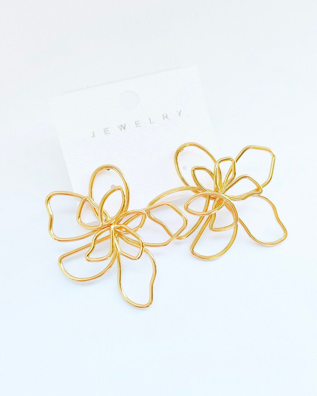 Стильные серьги