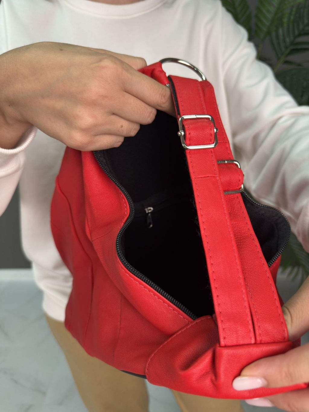 Рюкзак sefaro ZTT-888 из телячьей кожи красный 24×34×15 см  фото 5