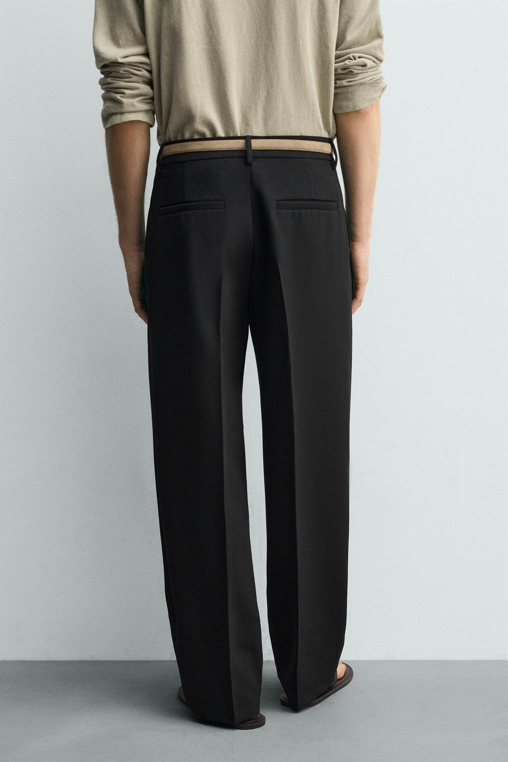 PANTAL?N CROPPED WIDE FIT PLIEGUES / Negro - Zara фото 3