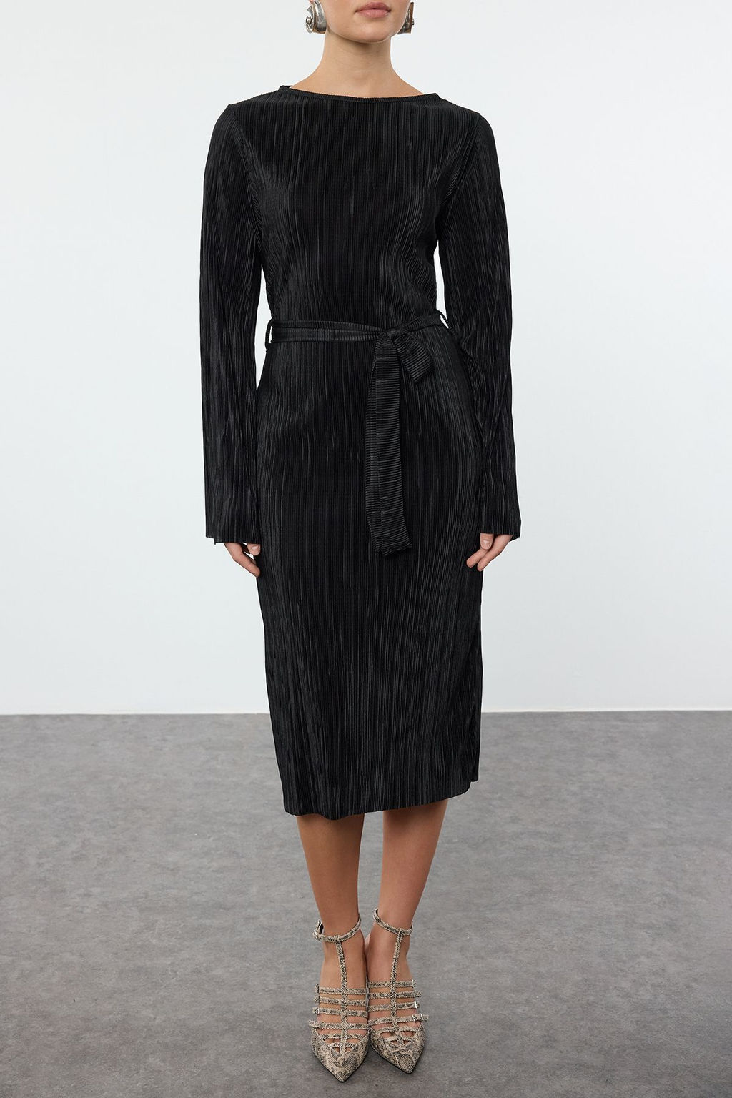 TRENDYOLMILLA Mor Premium Pilise Kumasl? Flare Kol Detayl? A-Line Midi Orme Elbise TWOAW24EL00125 фото 19