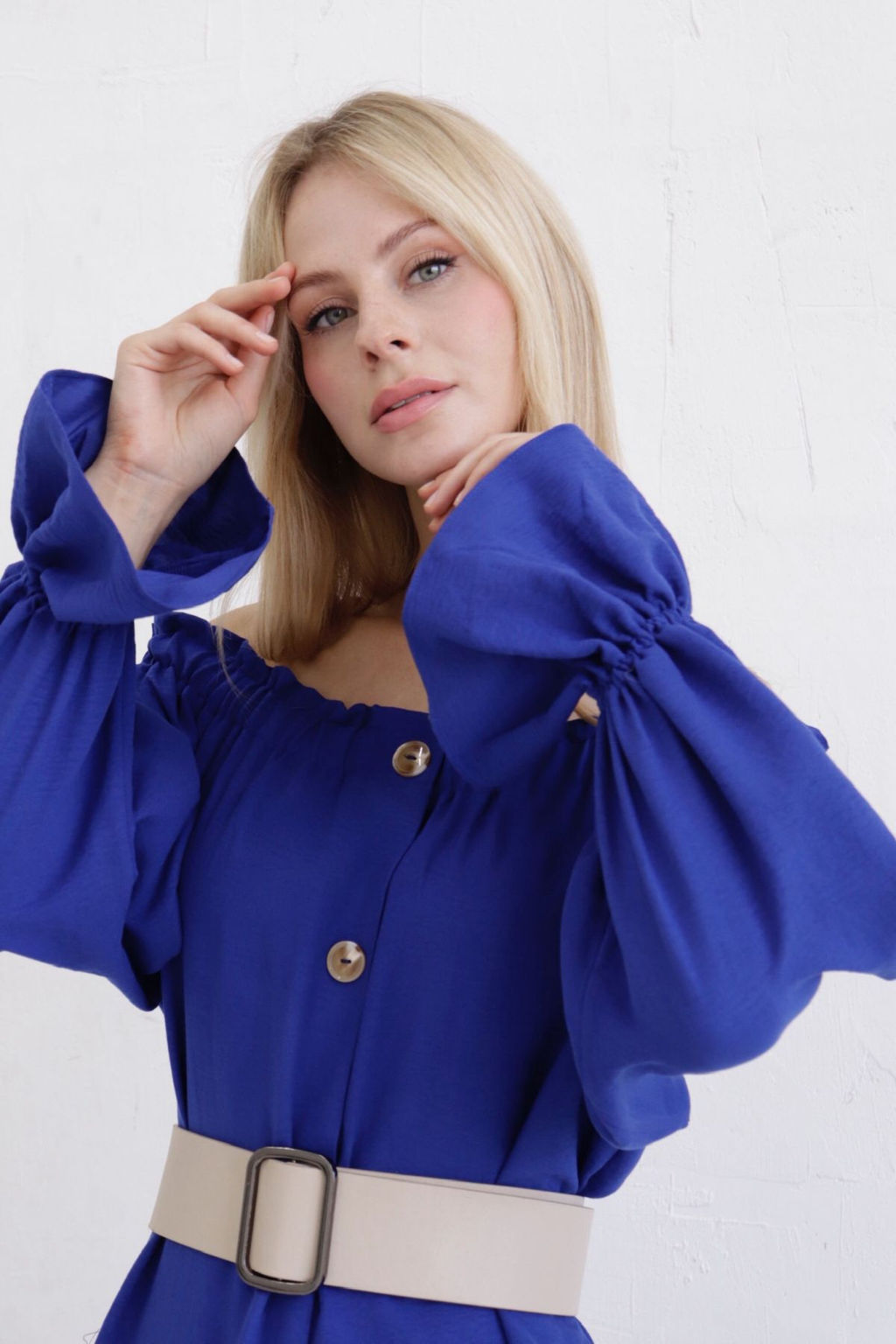 Длинное платье с открытыми плечами синее - Martichelli фото 4