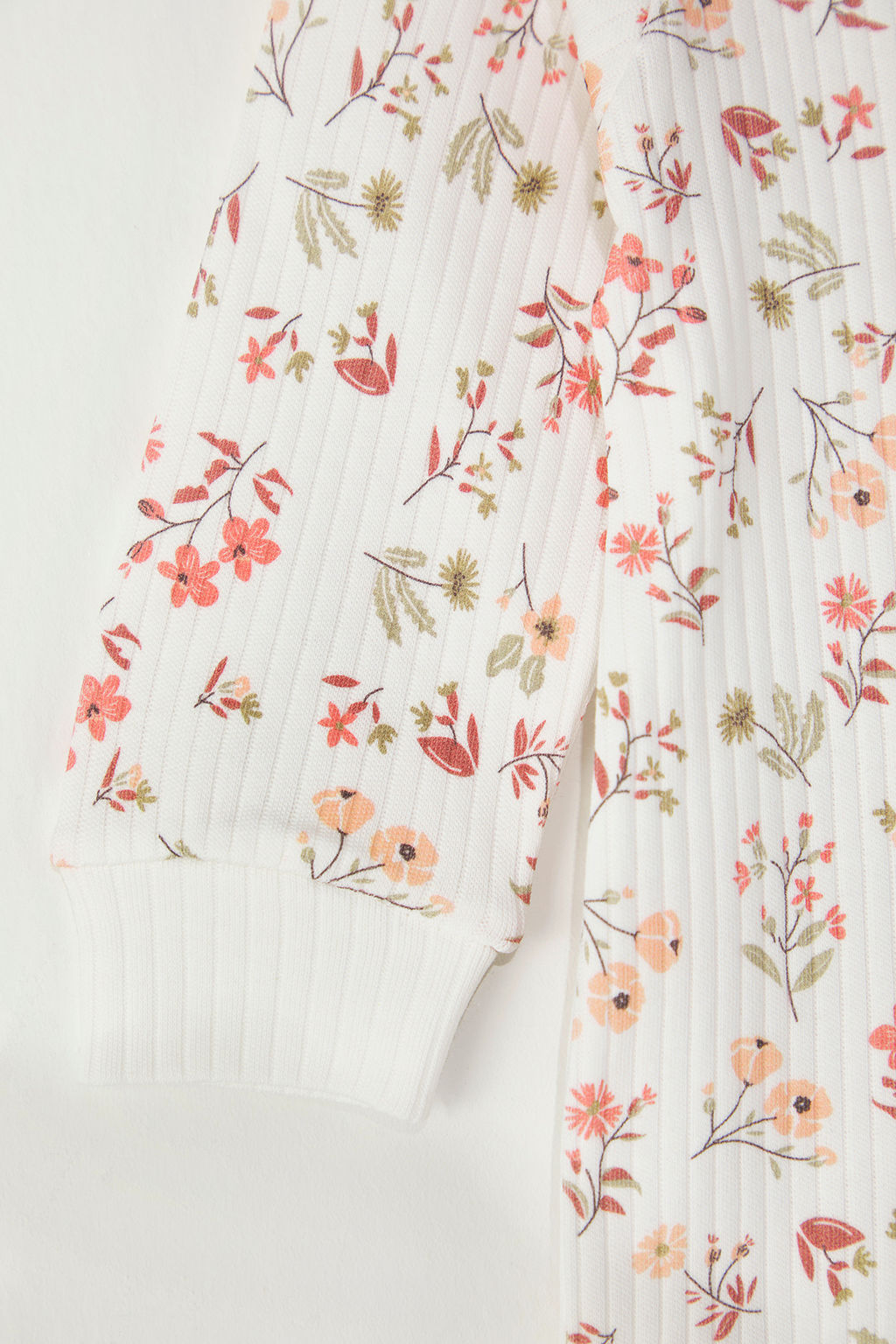 Ekru K?z Bebek %100 Pamuk Bask?l? Uzun Kol Orme Tulum TKDSS25TU00002 - Trendyolmilla фото 3