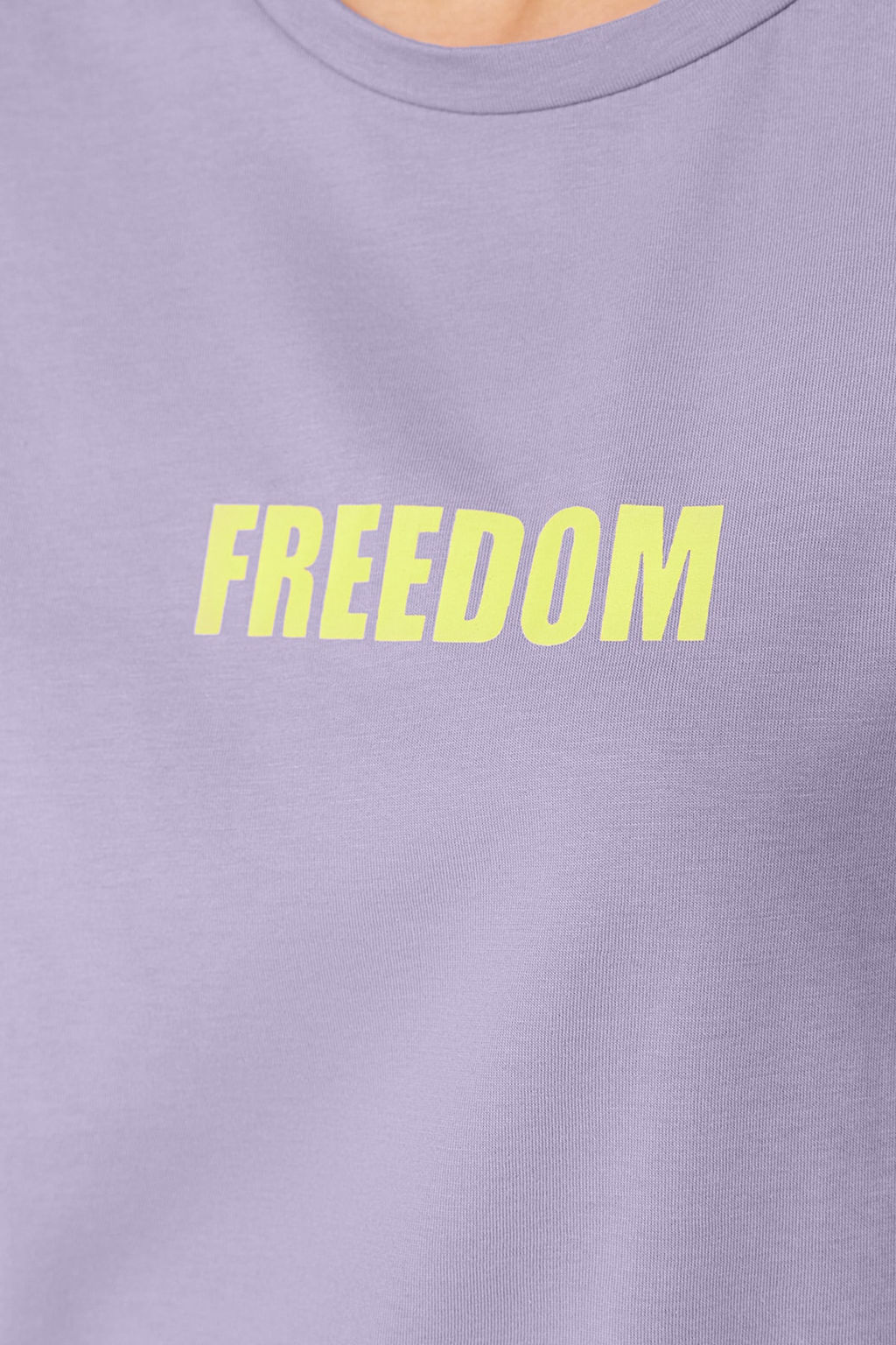 TRENDYOLMILLA Antrasit %100 Pamuk Slogan Bask?l? Relaxed/Rahat Kal?p Bisiklet Yaka Orme T-Shirt TWOSS21TS0316 фото 5