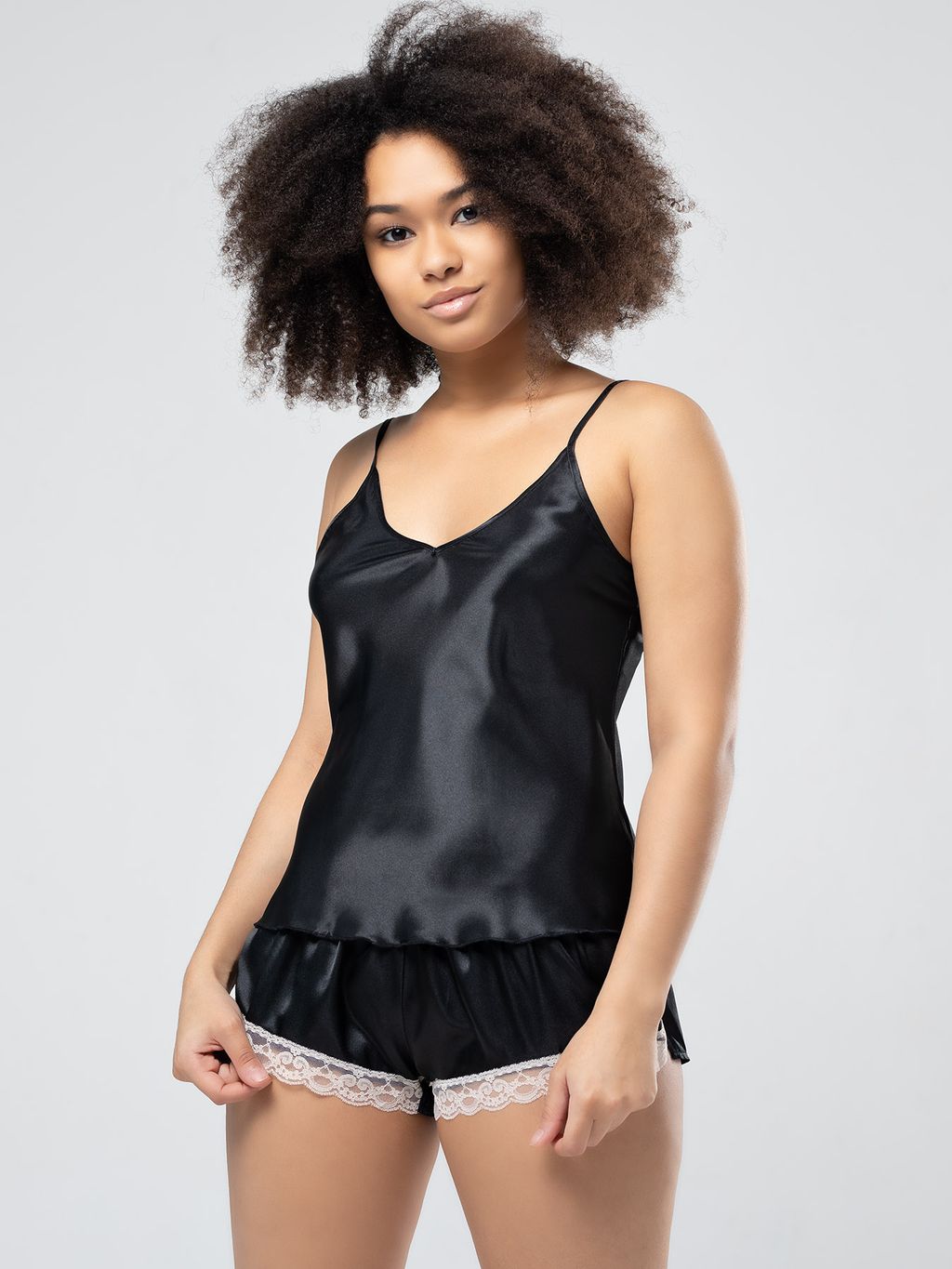 Топ из атласной ткани 102