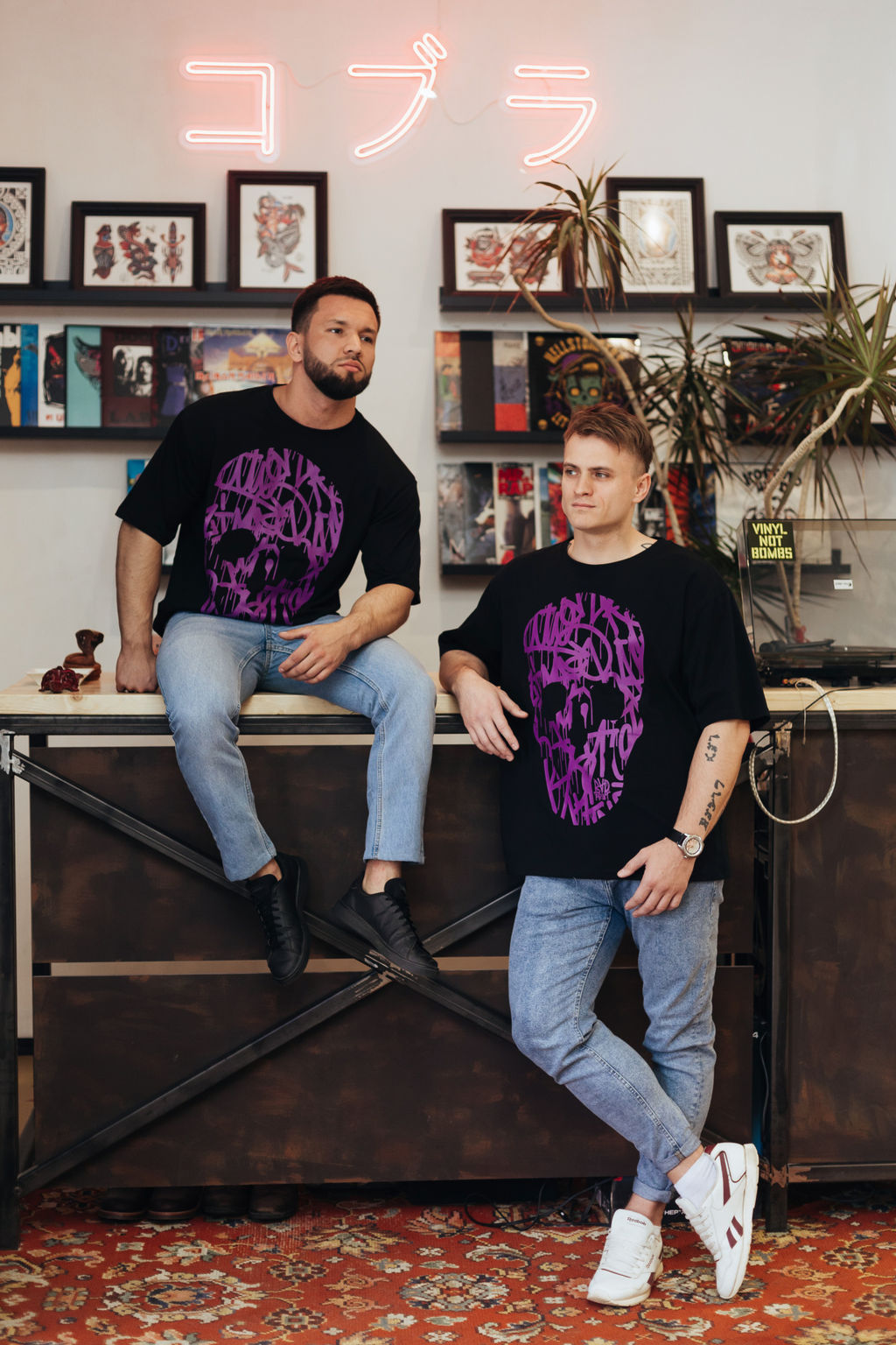 М44 Футболка "Черный/фиолетовый"