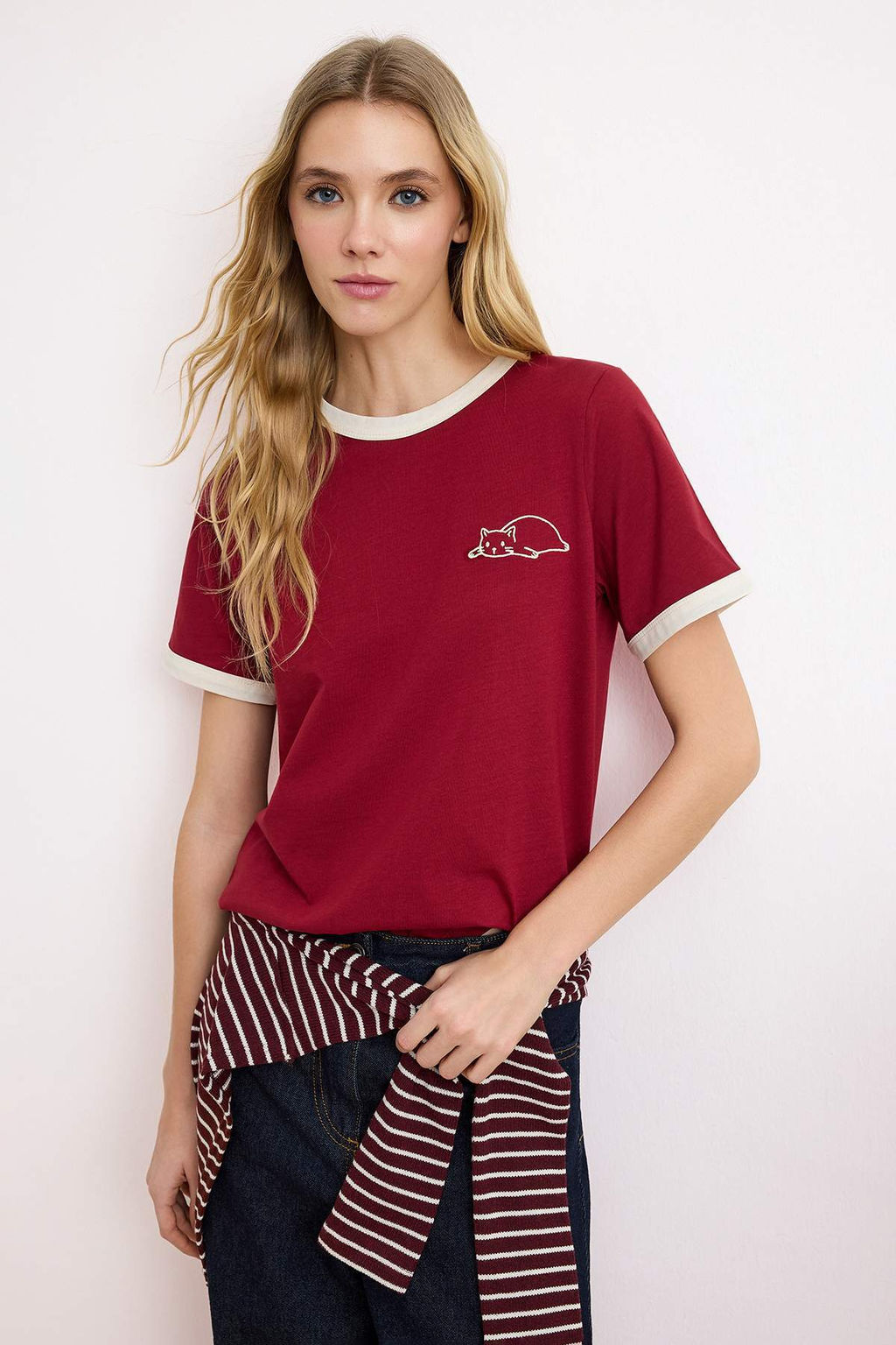 TRENDYOLMILLA Tas %100 Pamuk Nak?sl? Kontrast Biye Detayl? Orme T-Shirt TWOSS24TS00037  фото 19