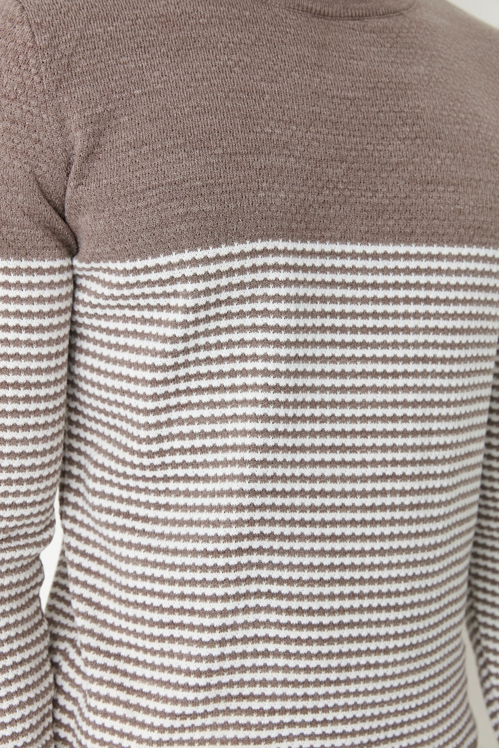 TRENDYOL MAN Siyah Slim Dar Kesim Bisiklet Yaka Cizgili Triko Kazak TMNAW21KZ0557 - Trendyolmilla фото 9