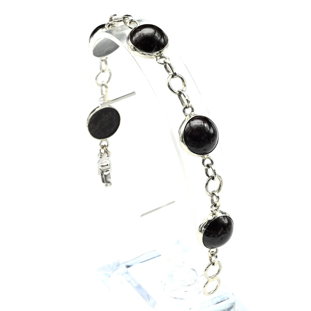 Браслет с гранатом, 18см.