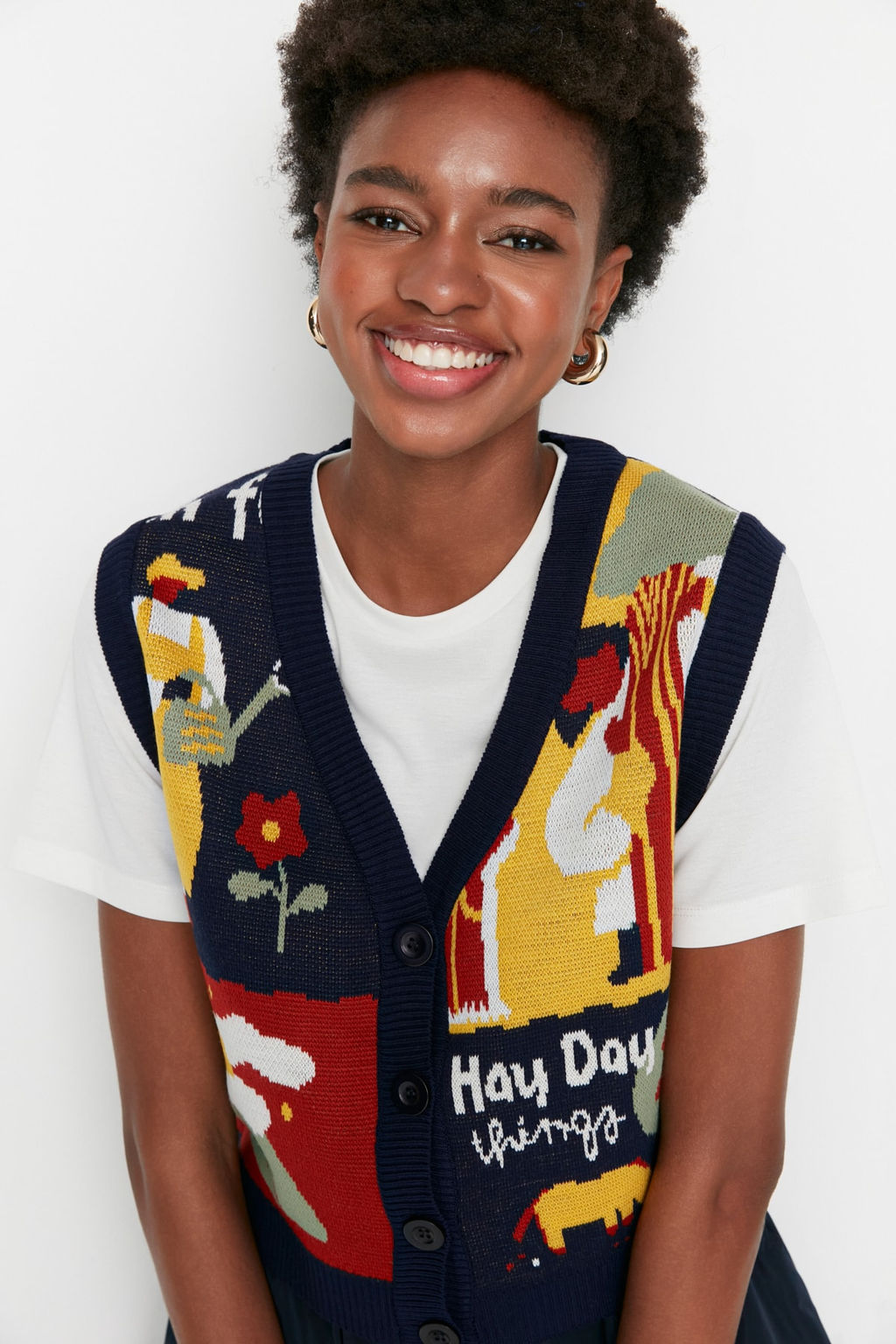 Cok Renkli Dugmeli Triko Yelek TWOAW22HI0331