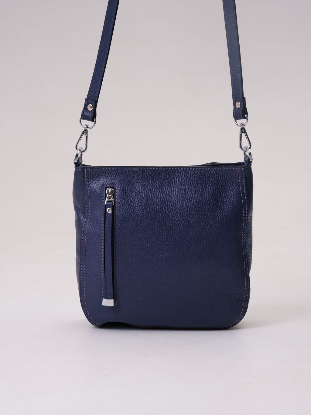 Сумка кожаная кросс-боди Deboro 3410 фиолетовый цветок