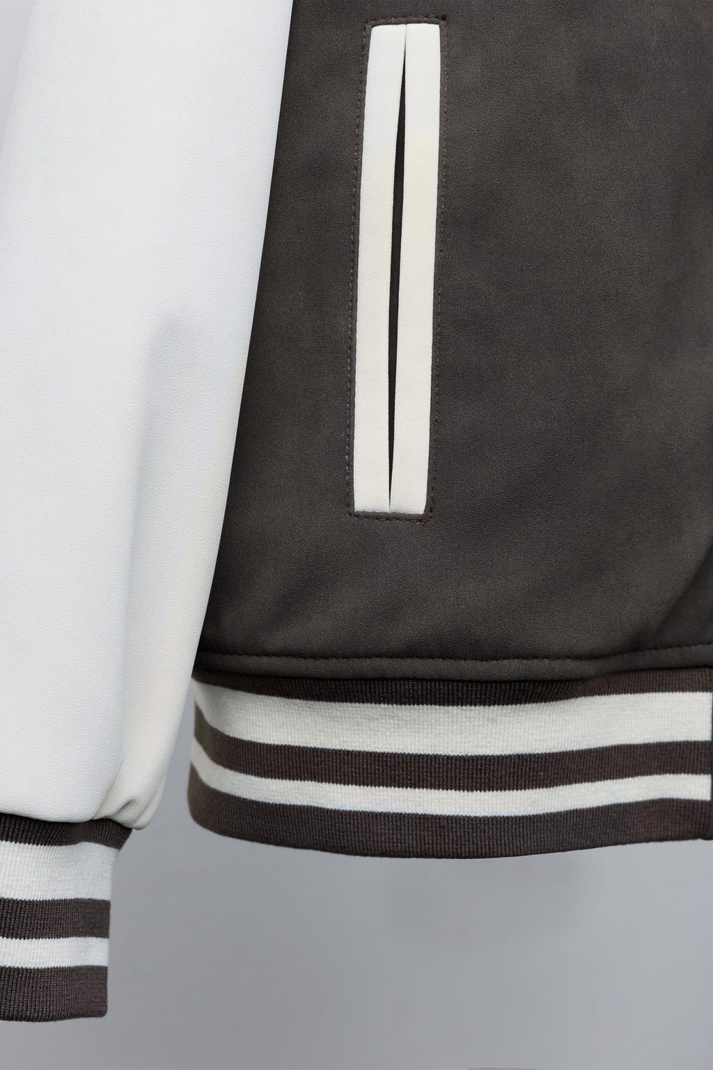 BOMBER JACKET WITH HOODIE AND FAUX LEATHER SLEEVES - Zara фото 7