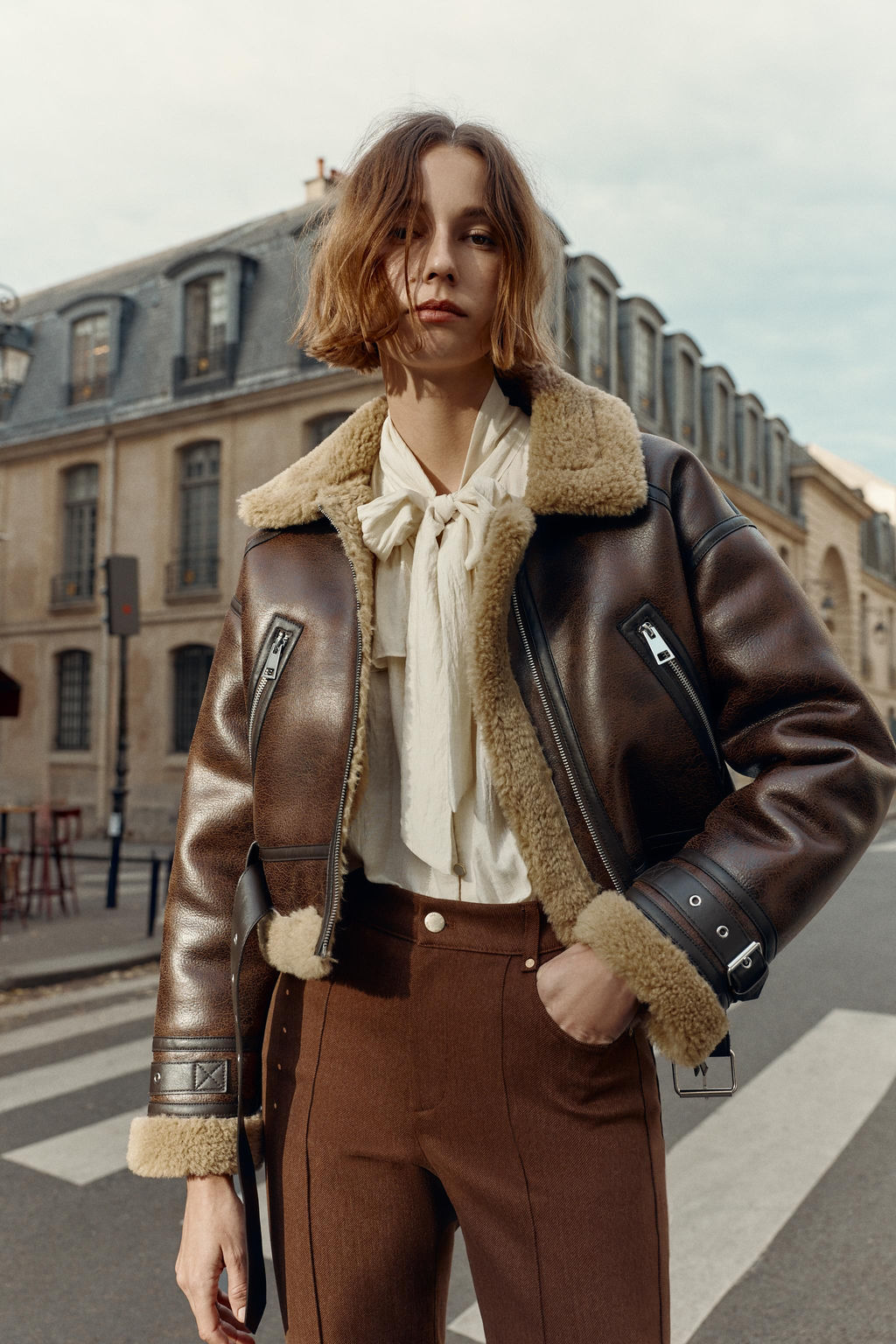 HIGH-WAIST FLARE TROUSERS - Zara фото 3