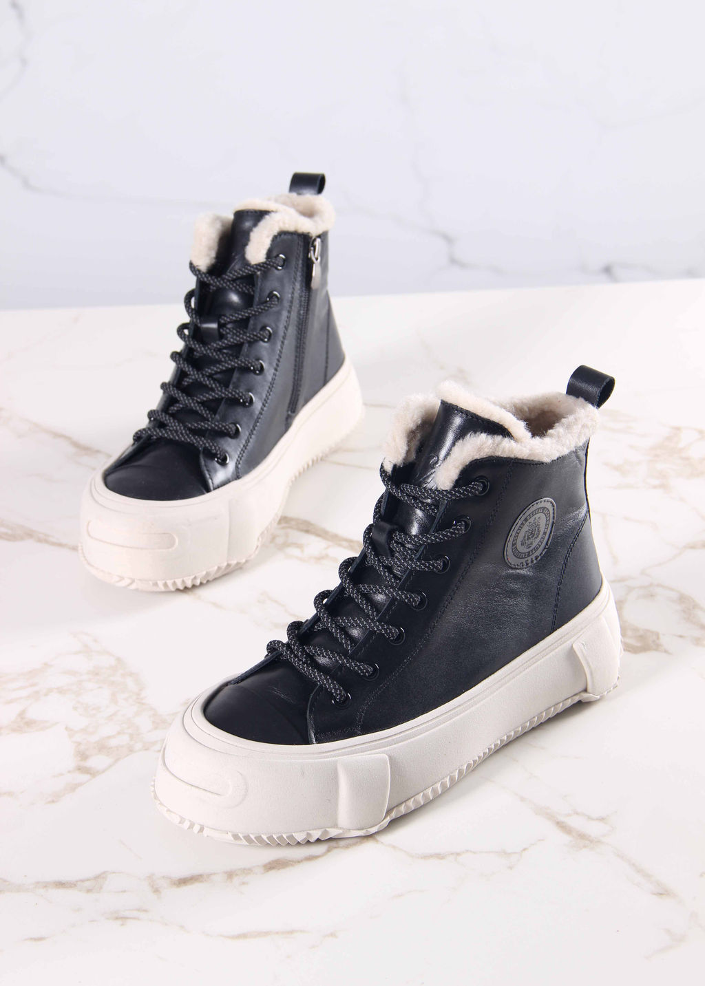 Ботинки 217.PODYUM151be. черный з/Шерсть