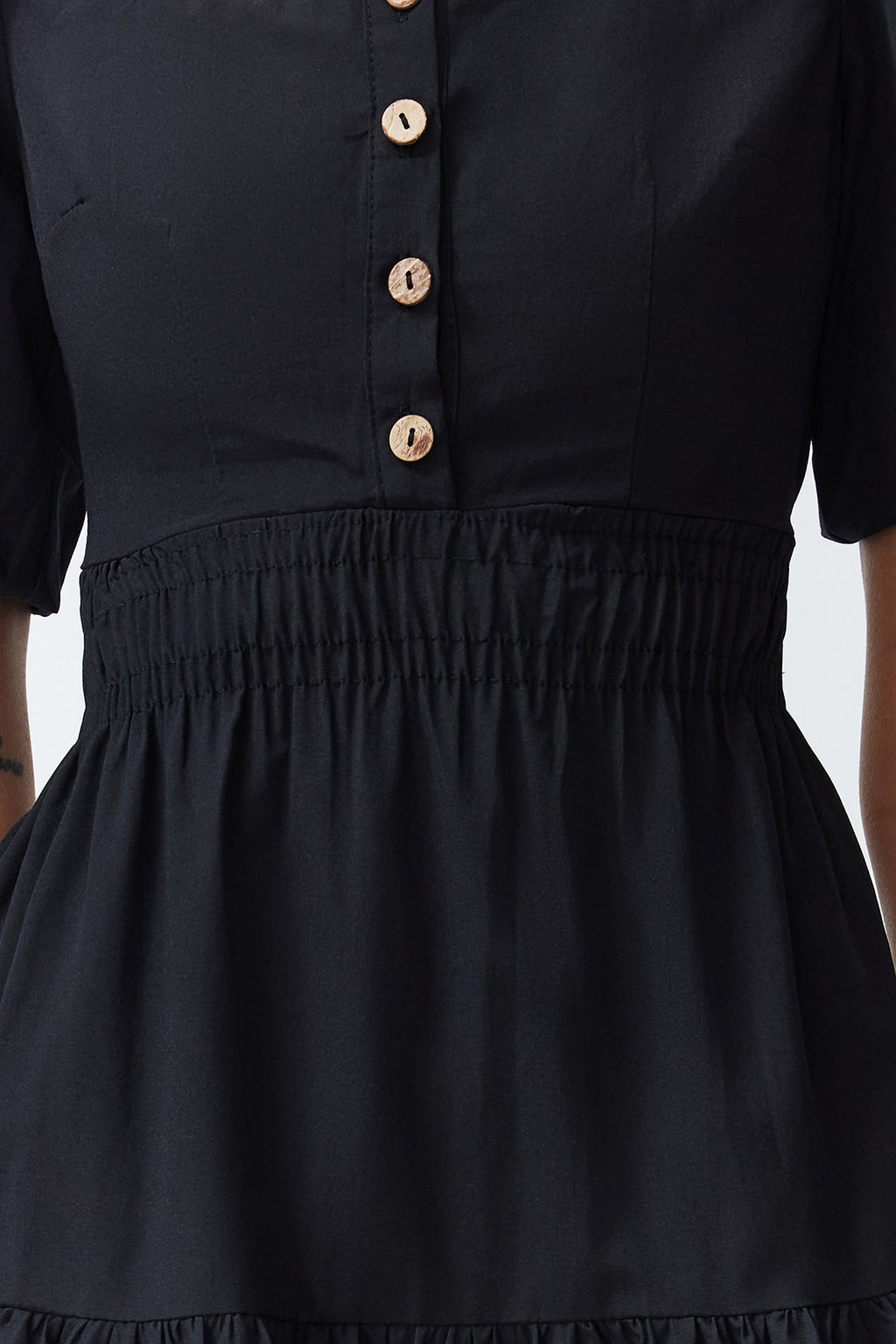 Siyah Belden Ac?lan Gipe ve S?rt Detayl? Kare Yaka Maxi Dokuma Elbise TWOSS24EL00431 - Trendyolmilla фото 4