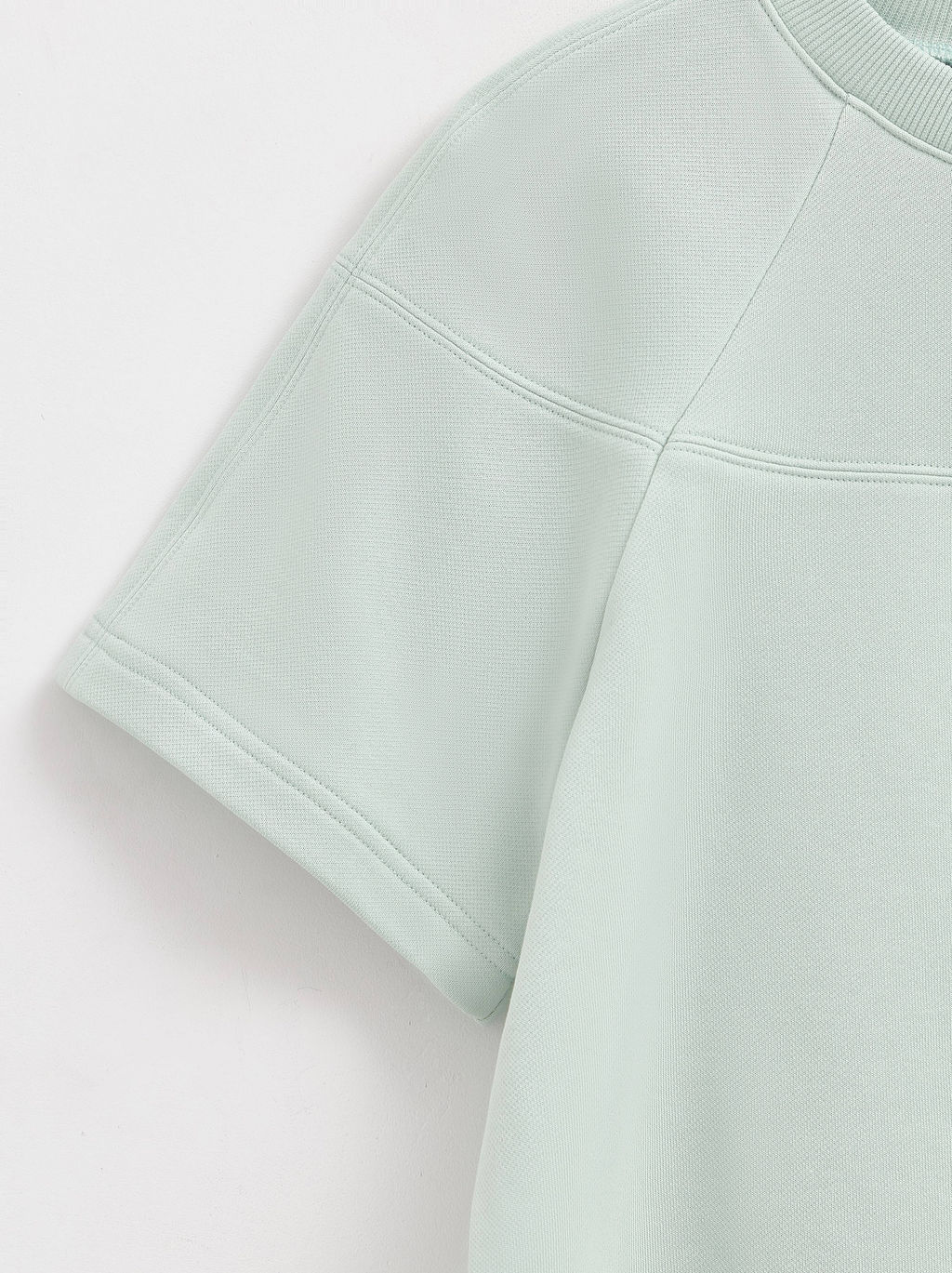 CONTE Футболка из футера со спущенной линией плеч и акцентными швами LD 2587 pastel green