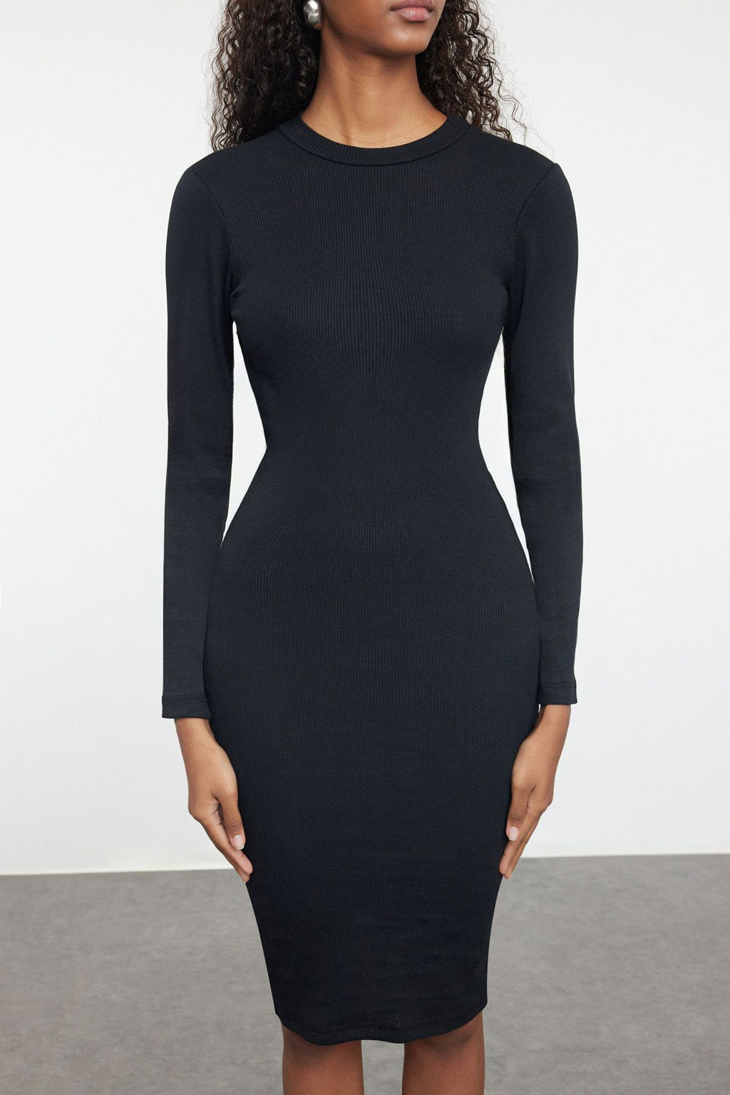 TRENDYOLMILLA Zumrut Yesili Fitted/Vucuda Oturan Uzun Kollu Fitilli Esnek Orme Elbise TWOAW25EL00102