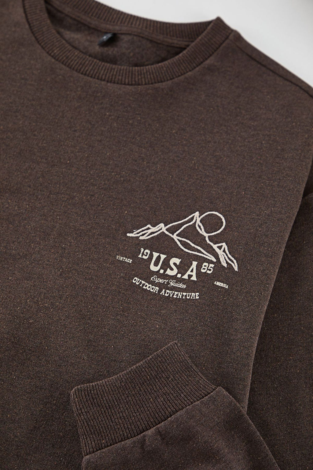 Tas Oversize/Genis Kesim Bask? ve Nak?sl? Ici Polarl? Sweatshirt TMNAW25SW00153 - Trendyolmilla фото 7